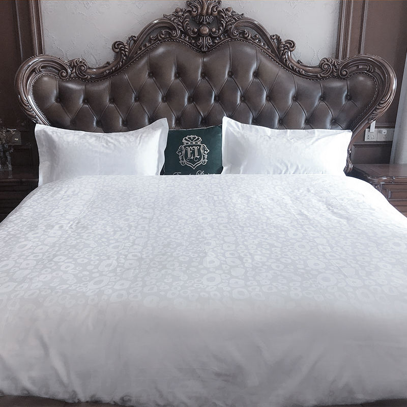 60S สีขาวบริสุทธิ์ผ้าฝ้าย T300 Hotel Jacquard ชุดเครื่องนอน