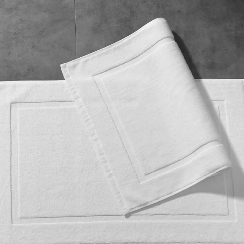 100 % Cotton 32S/2 Loop Frame Border Bath Mat Hotel
